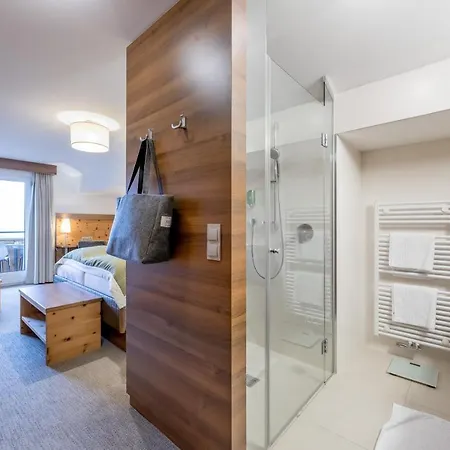 Andy 4 Sterne Superior Aparthotel 4*