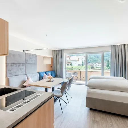 Andy 4 Sterne Superior Aparthotel 4*