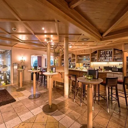 Andy 4 Sterne Superior 4* يرتسنز