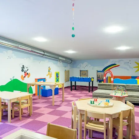 Andy 4 Sterne Superior Aparthotel 4*